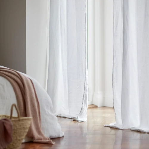 White 100% Linen Loop Top Curtain White 100% Linen Loop Top Curtain